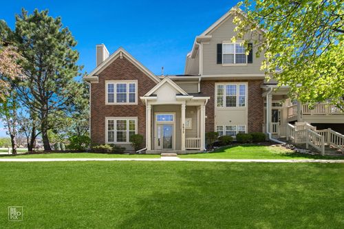 2673 N Greenwood Ave, Arlington Heights, IL, 60004-8430 | Card Image