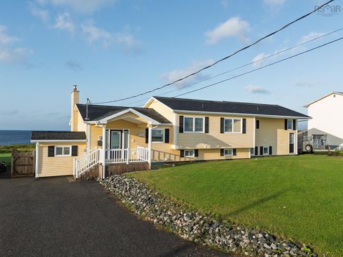 9 Khalsa Dr, House with 5 bedrooms, 6 bathrooms and 2 parking in Glace Bay NS | Card Image