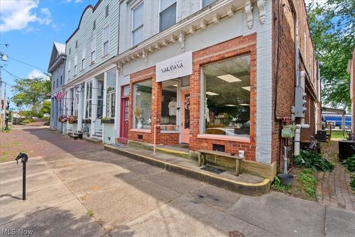 118 Maple St, Marietta, OH, 45750-8008 | Card Image