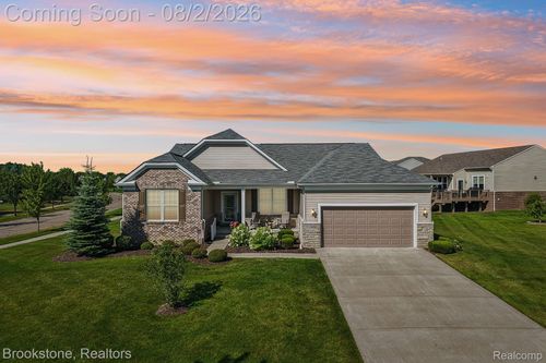 9350 Pebble Beach Ln, Grand Blanc, MI, 48439-2648 | Card Image