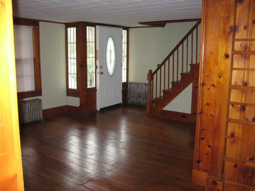 50 Elm St, Milford, NH, 03055-5036 | Card Image