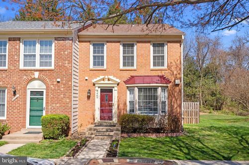 4469 Holly Ave, FAIRFAX, VA, 22030-6719 | Card Image