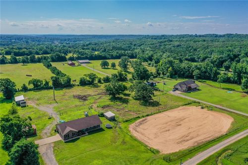 6562 Broadleaf Dr, Alma, AR, 72921-8550 | Card Image