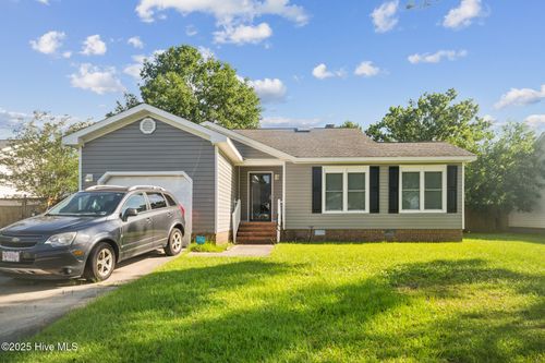 605 Channel Dr, Winterville, NC, 28590-9003 | Card Image