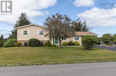 18 Goodwin Dr, House other with 3 bedrooms, 2 bathrooms and null parking in Yarmouth NS | Image 2