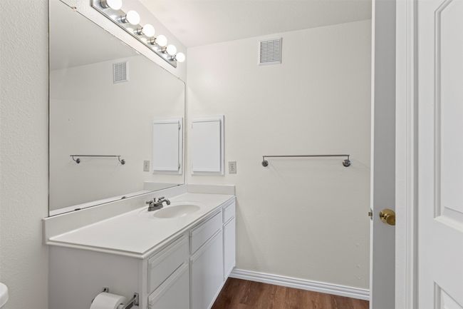 APT-1608 - 2524 Preston Rd, Condo with 2 bedrooms, 2 bathrooms and null parking in Plano TX | Image 29