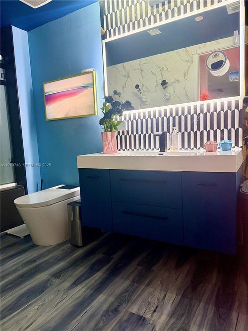 apt-2009-1600 Ne 1st Ave, Miami, FL, 33132-1260 | Card Image