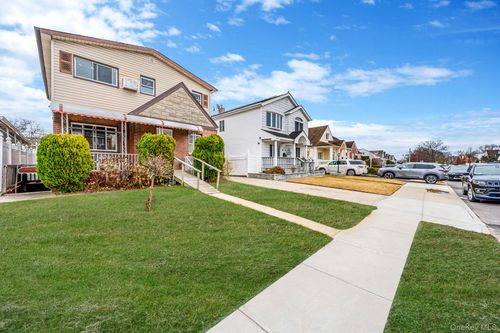 120 234th St, Cambria Heights, NY, 11411-2317 | Card Image