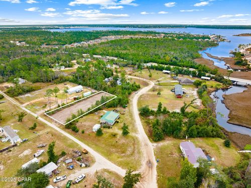 404 Hickory Bluff Cir, Southport, FL, 32409-5027 | Card Image