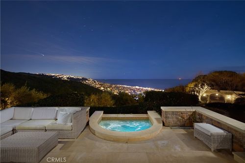 1302 Skyline Dr, Laguna Beach, CA, 92651-1932 | Card Image