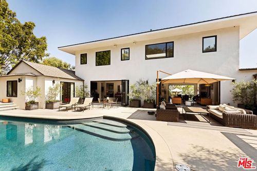 4301 Cromwell Ave, Los Angeles, CA, 90027 | Card Image