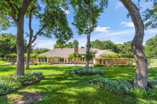 110 Cedar Dr, Oak Leaf, TX, 75154-3802 | Card Image