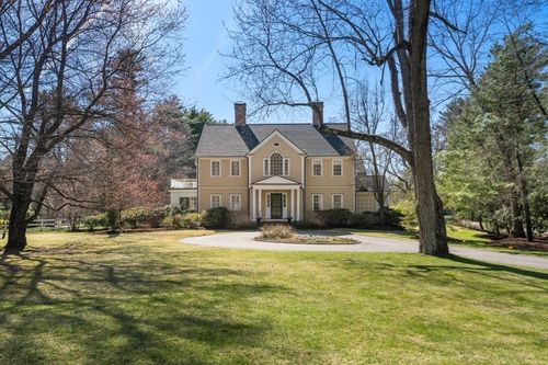 2 Moore Rd, Wayland, MA, 01778-1410 | Card Image