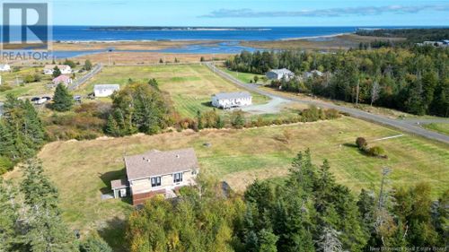 30 Marsh Landing Dr, Grand Manan, NB, E5G1N4 | Card Image