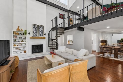 9308 Chimney Corner Ln, Dallas, TX, 75243-2024 | Card Image
