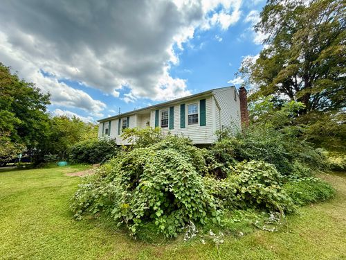 27 Meadowland Dr, Gaylordsville, CT, 06755-1102 | Card Image