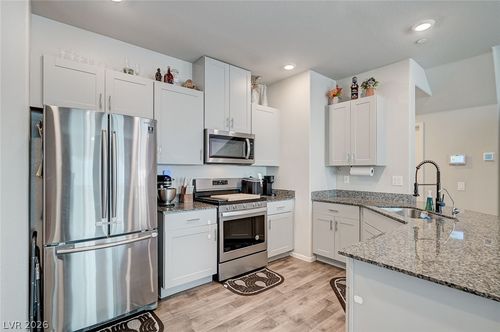 102-4635 Ridgeley Ave, North Las Vegas, NV, 89084 | Card Image