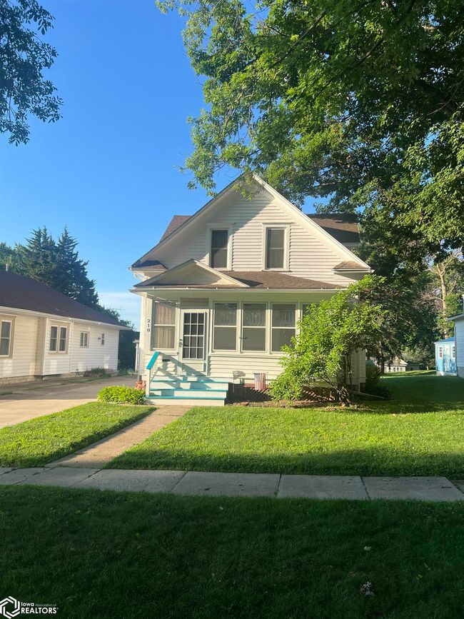 210 2 Nd St, House other with 3 bedrooms, 2 bathrooms and null parking in Manning IA | Image 19