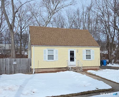 126 W Helen St, Hamden, CT, 06514-3800 | Card Image