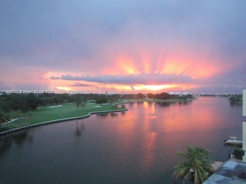 4b-9102 W Bay Harbor Dr, Bay Harbor Islands, FL, 33154-3603 | Card Image