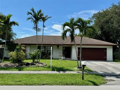 1121 Nw 78th Ave, House other with 4 bedrooms, 2 bathrooms and null parking in Plantation FL | Image 1