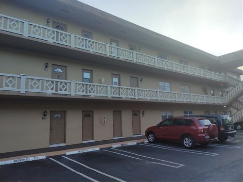 apt-210-5011 W Oakland Park Blvd, Lauderdale Lakes, FL, 33313-1509 | Card Image