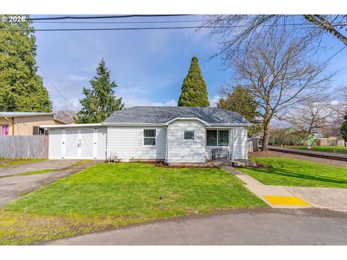 212 Picture St, Independence, OR, 97351-2123 | Card Image
