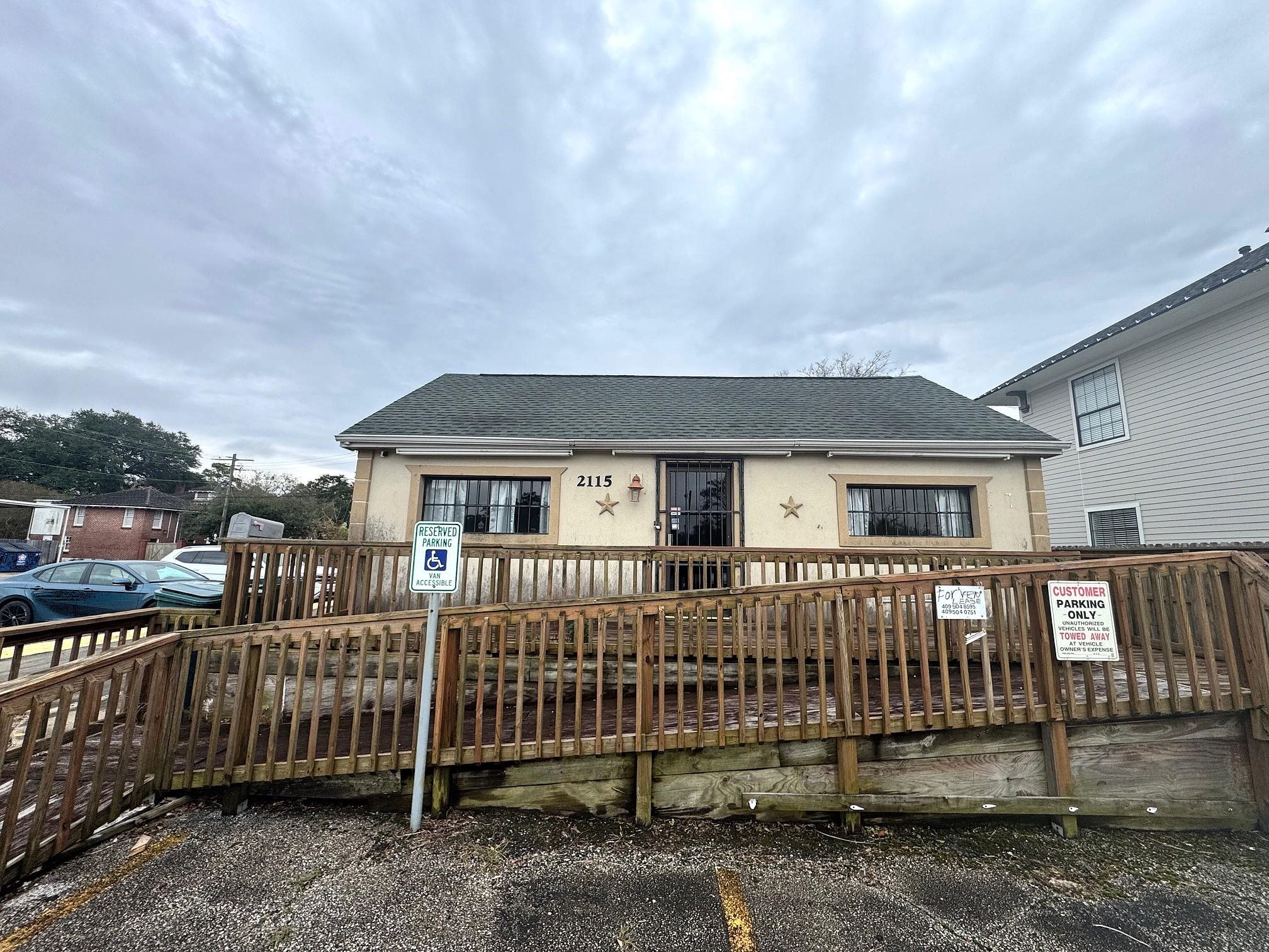 Commercial Sale in Beaumont 2