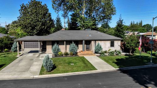 821 High Street, Modesto, CA, 95354 | Card Image