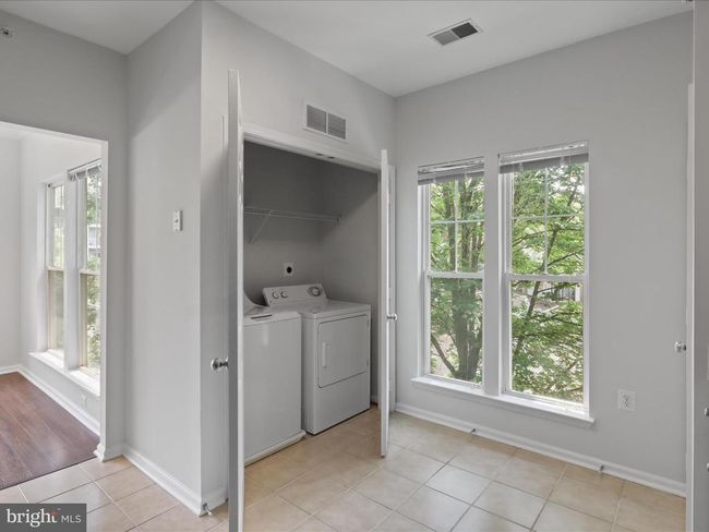 APT-304 - 1511 N Point Dr, Condo with 2 bedrooms, 2 bathrooms and null parking in RESTON VA | Image 12