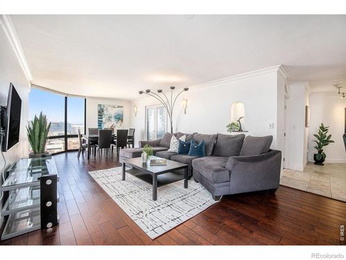 2601-1625 Larimer St, Denver, CO, 80202-1537 | Card Image