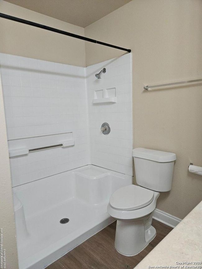 APT-304 - 2811 Woodbury St, Townhouse with 2 bedrooms, 2 bathrooms and null parking in San Antonio TX | Image 10