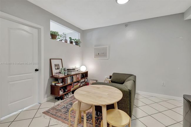 APT-402 - 3051 Sw 27 Th Ave, Condo with 1 bedrooms, 1 bathrooms and null parking in Miami FL | Image 4