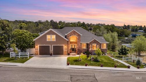 1600 Surprise Valley Rd, Pocatello, ID, 83201-2213 | Card Image