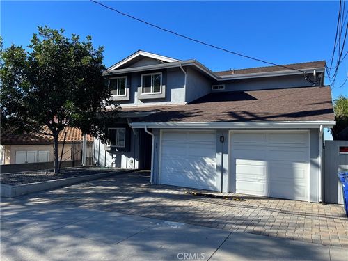 1881 Molino Ave, Signal Hill, CA, 90755-1132 | Card Image