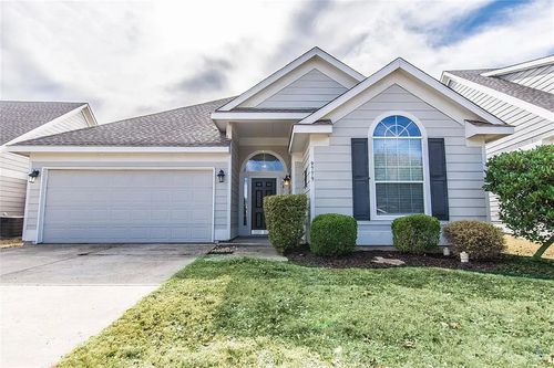 9779 Old Field Dr, McKinney, TX, 75072-2817 | Card Image