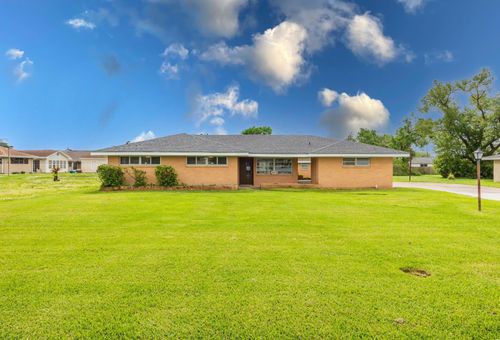 303 Hialeah Ave, Houma, LA, 70363-6934 | Card Image