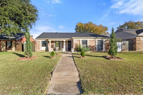 10227 Oak Gate Lane, Dallas, TX, 75217 | Card Image