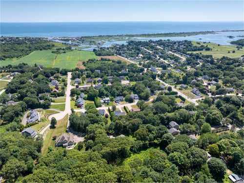 40 Langworthy Rd, Westerly, RI, 02891-3935 | Card Image