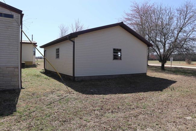12942 T And C Blvd, House other with 2 bedrooms, 1 bathrooms and null parking in Ash Flat AR | Image 5