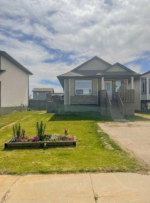 11509 78 Ave, Grande Prairie, AB, T8W0A2 | Card Image