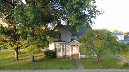 312 N Cass St, Berrien Springs, MI, 49103-1039 | Card Image