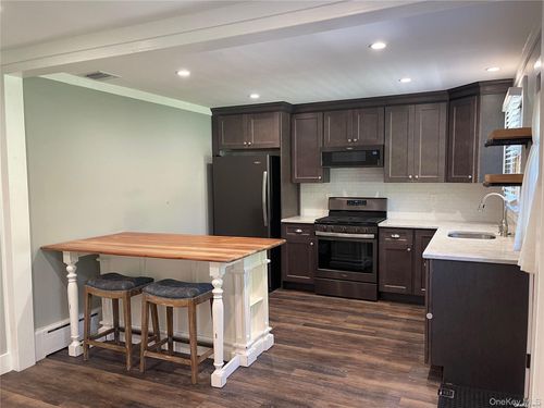 77 Boulevard Ave, Greenlawn, NY, 11740-1417 | Card Image