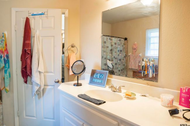 209 Kildare Rd, House other with 3 bedrooms, 2 bathrooms and null parking in Linden TX | Image 5
