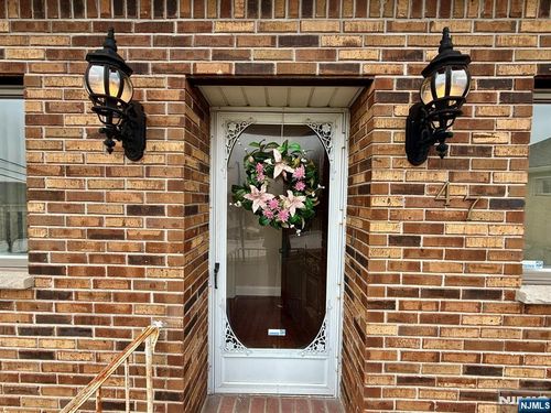 47 Harding Ct, Garfield, NJ, 07026-2208 | Card Image