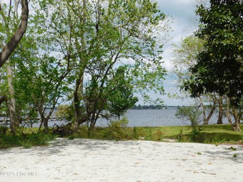 unit-a-706 E Front St, New Bern, NC, 28560-4159 | Card Image