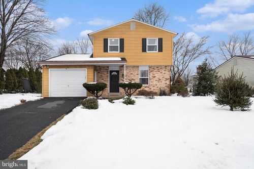 1117 Floribunda Ln, MECHANICSBURG, PA, 17055-5302 | Card Image