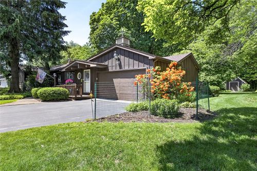 195 Cornwall Lane, Irondequoit, NY, 14617 | Card Image