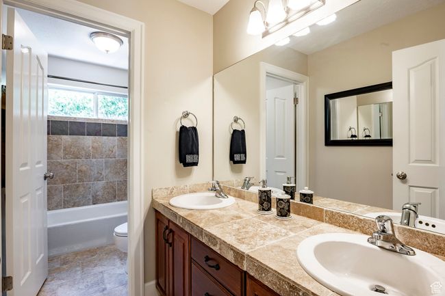 19 Snowstar Ln, House other with 5 bedrooms, 5 bathrooms and 9 parking in Sandy UT | Image 24