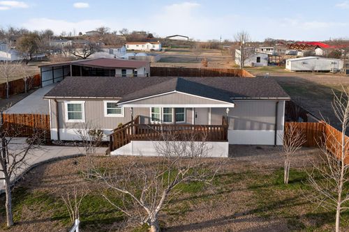 819 Hoss Rd, Sanger, TX, 76266-6992 | Card Image